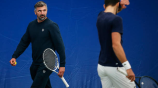 Goran Ivanisevic supervisa un entrenamiento de Djokovic. Fuente: Getty