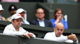 Luthi y Ljubicic observan el hacer de Roger. Fuente: Getty.