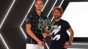 Medvedev y Cervara continuarán juntos en 2023. Foto: Getty