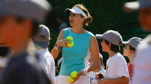 Monica Seles durante un clínic. Fuente: Getty