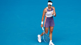 Muguruza tira de garra para avanzar a tercera ronda en Australia. Foto: Getty