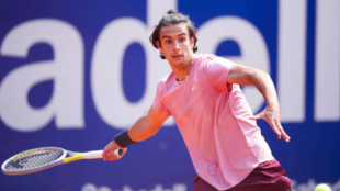 Lorenzo Musetti en su debut en el Conde de Godó. Fuente: Getty