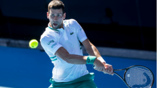 Novak Djokovic critica velocidad de pistas en Open de Australia 2021. Foto: gettyimages