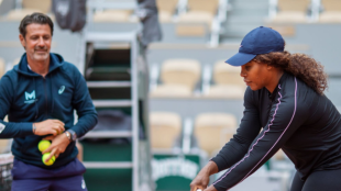 Patrick Mouratoglou y Serena Williams en Roland Garros 2021. Foto: Getty