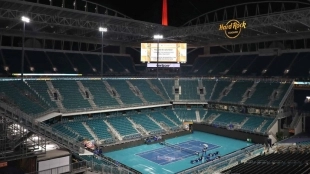 Pistas de tenis en grandes torneos sin techo retráctil. Foto: gettyimages
