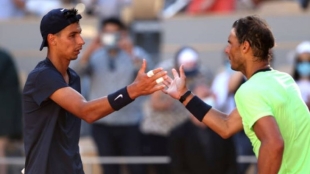 Popyrin: "Jugar contra Nadal en tierra es como un partido de ajedrez". Foto: Getty