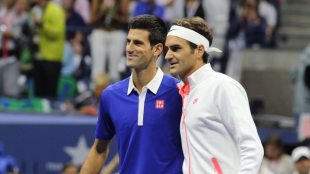 Novak Djokovic y Roger Federer, una rivalidad especial. Foto: Getty