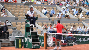 Federer se enojó por recibir un warning. Foto: Getty