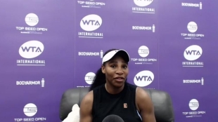 Serena Williams en la conferencia de prensa. Fuente: @NickMcCarvel