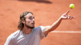 Tsitsipas entrena en París. Fuente: Getty