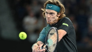 Andrey Rublev gana a De Miñaur en Open de Australia 2024. Foto: gettyimages