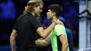 Alexander Zverev y Carlos Alcaraz en las ATP Finals 2023. Foto: getty