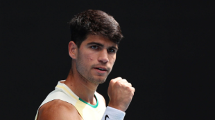 Carlos Alcaraz, a octavos en el Open de Australia 2024. Foto: Getty