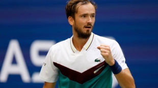 Daniil Medvedev gana a Andrey Rublev en US Open 2023. Foto: gettyimages