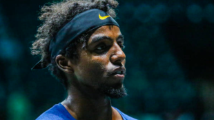 Elias Ymer disputando la Copa Davis. Fuente: Getty
