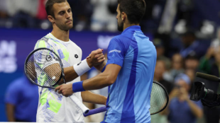 Laslo Djere y Novak Djokovic en el US Open 2023. Foto: getty