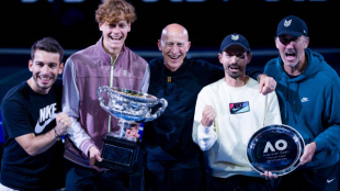 Giacomo Naldi, Jannik Sinner, Umberto Ferrara, Simone Vagnozzi y Darren Cahill en Australia. Foto: getty