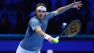 Stefanos Tsitsipas, se retira en ATP Finals 2023. Foto: gettyimages