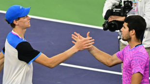 Jannik Sinner y Carlos Alcaraz en Indian Wells 2024. Foto: Getty