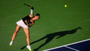 La sequía de Errani con su servicio: 29 partidos sin hacer un saque directo. Foto: Gettyimages