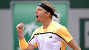 Davidovich debuta con remontada ante Vachelot. Foto: Gettyimages