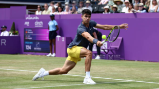 A pesar de la derrota, Alcaraz sigue entrenando en Queen's. Foto: Gettyimages