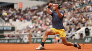 El mejor Alcaraz ya está los cuartos en Roland Garros. Foto: Gettyimages