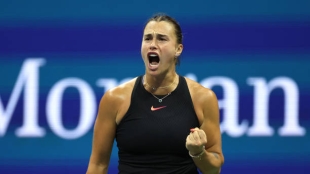Aryna Sabalenka wins in the early hours. Photo: gettyimages