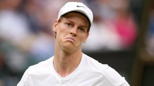 Jannik Sinner derrotó con claridad a Coric.
