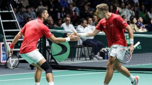 Novak Djokovic and Medvedev, in Davis Cup 2024. Photo: gettyimages