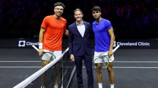 Ben Shelton, together with Carlos Alcaraz.