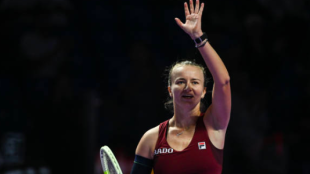 Barbora Krejcikova celebra su primera victoria en unas WTA Finals. Fuente: Getty