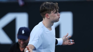 Jack Draper, physical problems at the 2025 Australian Open. Photo: gettyimages