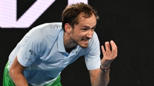 Medvedev loses to Tien. Photo: gettyimages