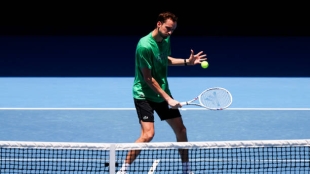 ATP 2025. Tuesday, January 14th Order of Play: Debuts of Medvedev, Rybakina, and Fonseca. Photo: Getty