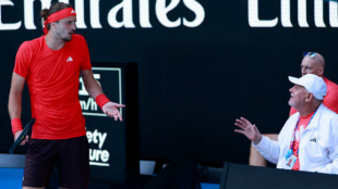 Alexander Zverev y su padre en el Open de Australia 2025. Foto: getty