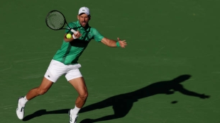 Novak Djokovic da la cara en rueda de prensa tras perder en Indian Wells 2025. Foto: Getty