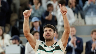 Carlos Alcaraz en Roland Garros 2025. Foto: Getty