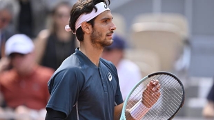 Musetti recibe un warning por golpear a un juez de línea. Foto: Getty