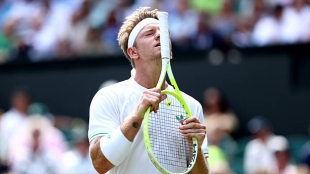 Davidovich muere en la orilla ante un inabordable Fritz. Foto: Gettyimages