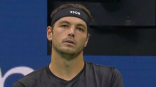 Taylor Fritz y su bandana del revés. Fuente: Twitter