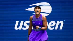 Naomi Osaka bat Gauff. Photo : gettyimages