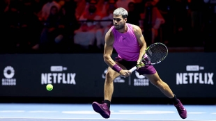Carlos Alcaraz iguala a Kuerten en semanas como número 1. Foto: gettyimages