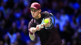 Jannik Sinner gana a Shelton en París. Foto: gettyimages