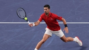 Djokovic honors tennis and enhances his legend in Shanghai