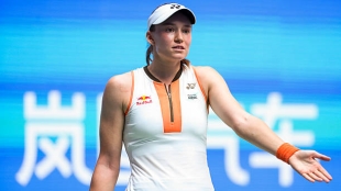 Rybakina 与 Paolini 为一场不仅仅是简单半决赛的比赛搏斗。