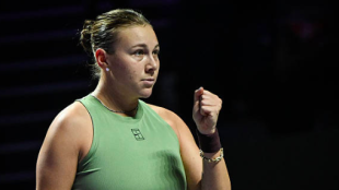 Amanda Anisimova élimine Keys des WTA Finals 2025.