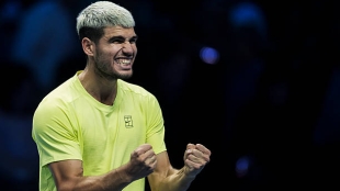 阿尔卡拉斯从采沃夫手中夺走了一项超早破纪录。照片：Getty