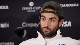 Matteo Berrettini parla alle Finals della Coppa Davis 2025. Foto: gettyimages.