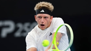 Davidovich firma una gran victoria en Adelaida para estar en las semifinales. Foto: Getty